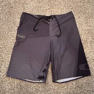 Oakley Men's Black and Gray Board Shorts